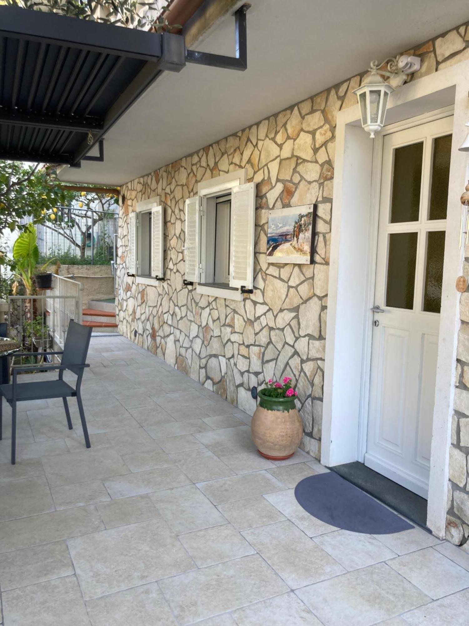 Studio Villa La Cigale Avec Grande Terrasse Menton Exterior photo